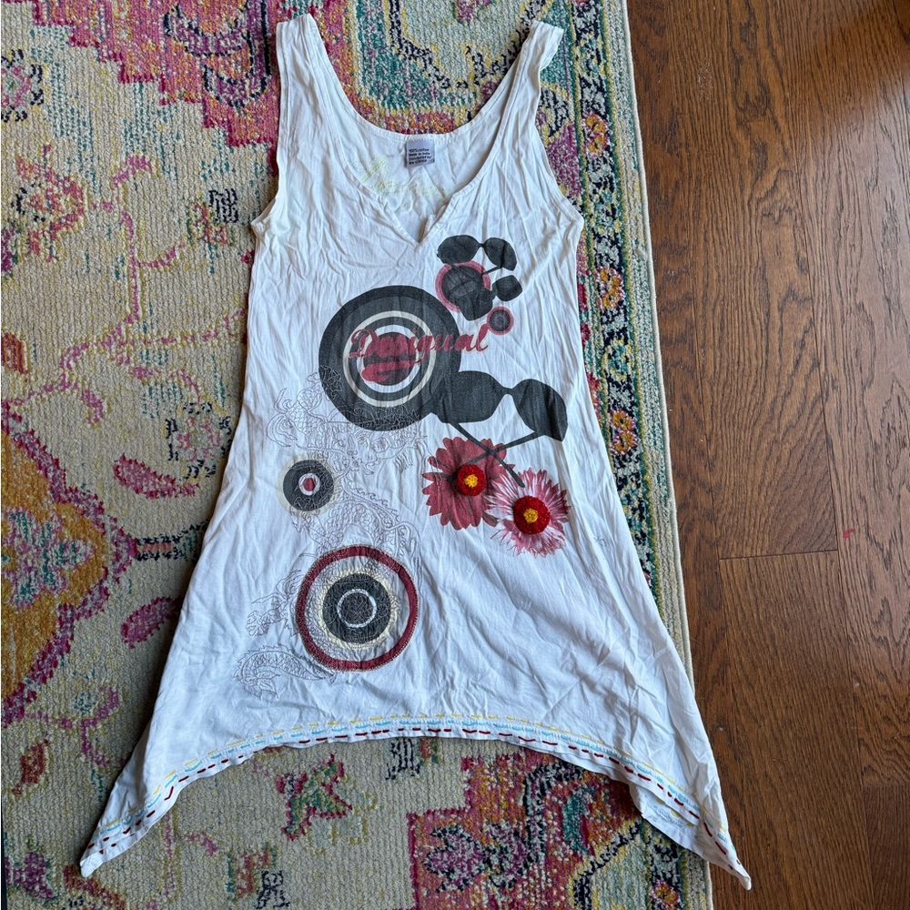 Desigual Women’s White Graphic Tank Top with Floral & Target Motif